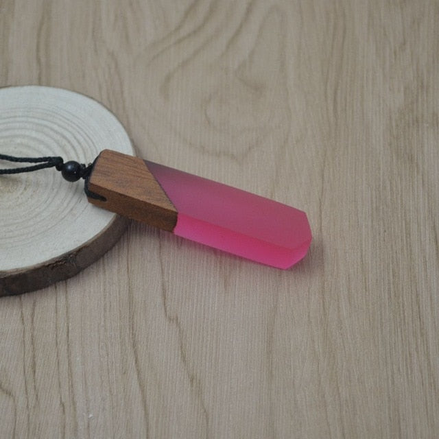 Leanzni Vintage Fashionable Wooden Resin Necklace
